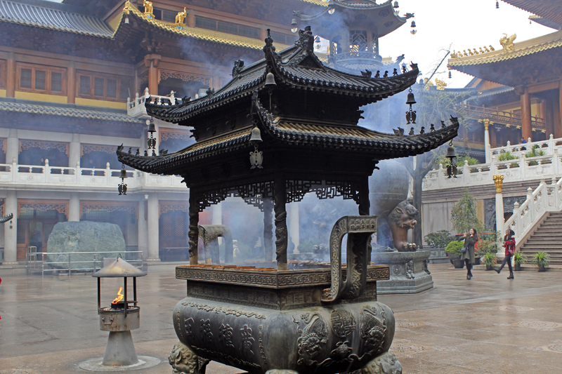 2017-04-07_153035 china-2017.jpg - Shanghai - Jingan Tempel